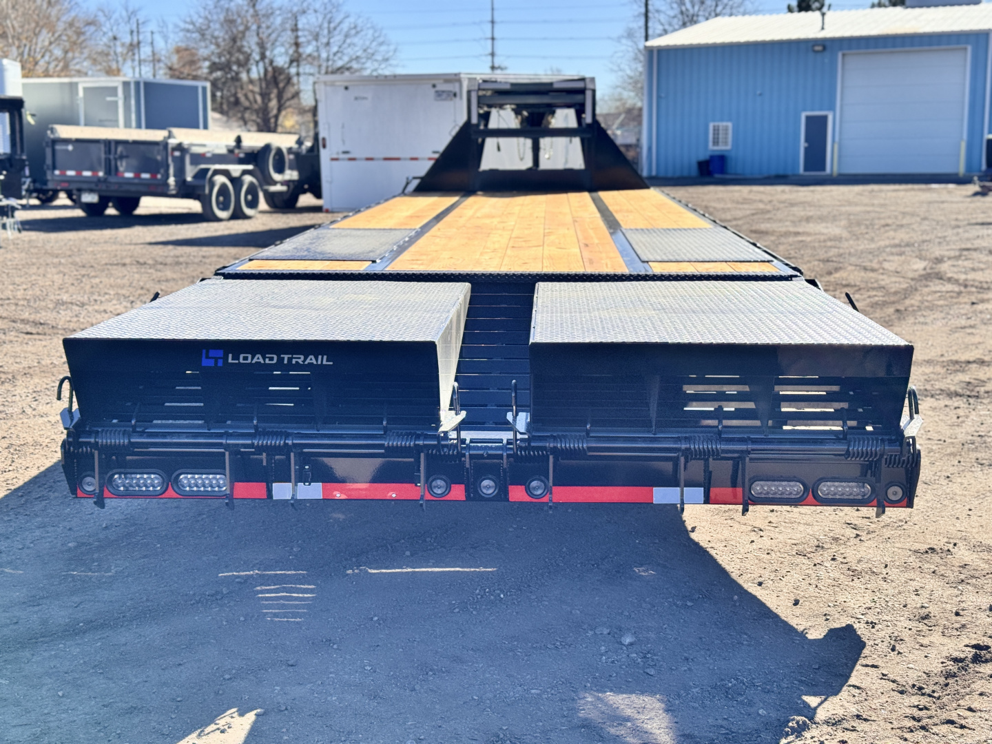 New 2026 Load Trail 8.5-32 Tandem Dual Gooseneck W/ MAX Ramps 24K GVWR