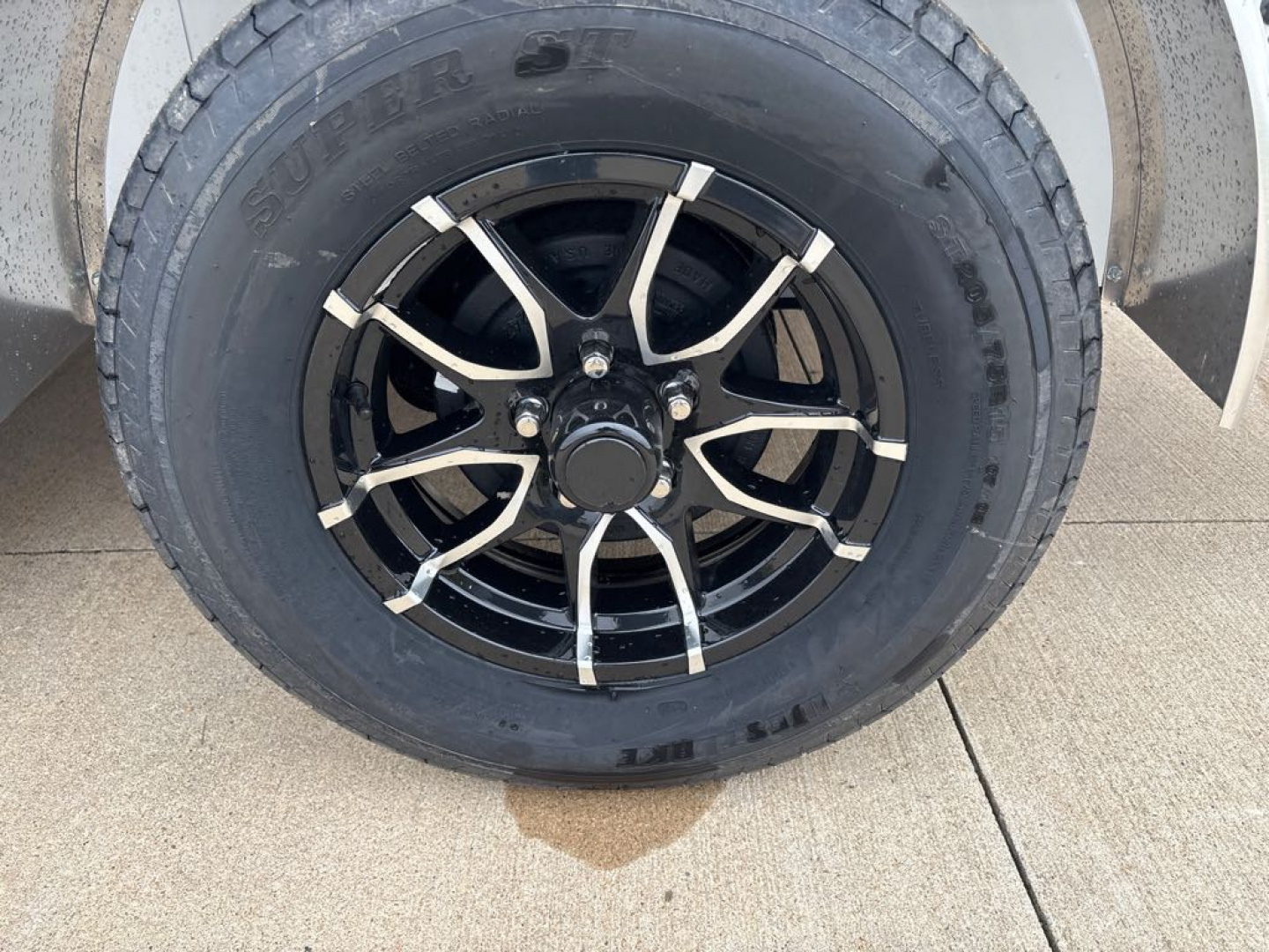 New 2026 United Trailers UJ-714TA35-8.5 Cargo / Enclosed Trailer