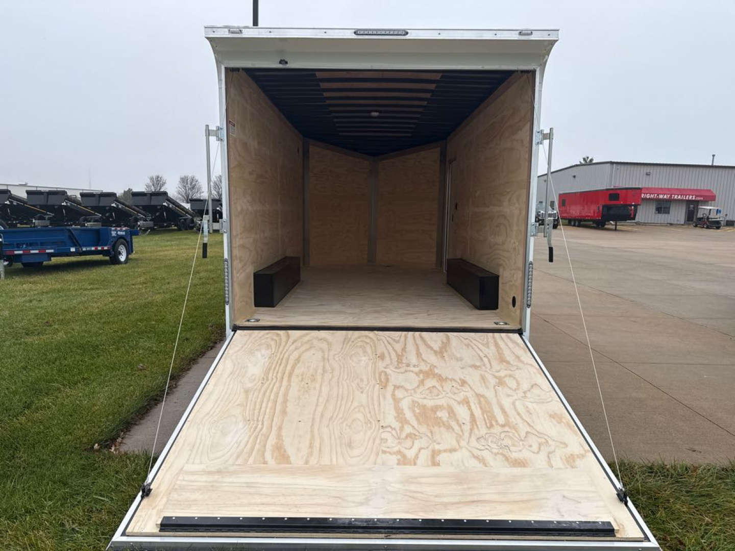 New 2026 United Trailers UJ-8.516TA35 Cargo / Enclosed Trailer