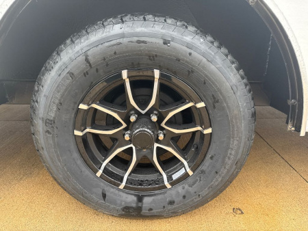 New 2026 United Trailers UJ-8.516TA35 Cargo / Enclosed Trailer