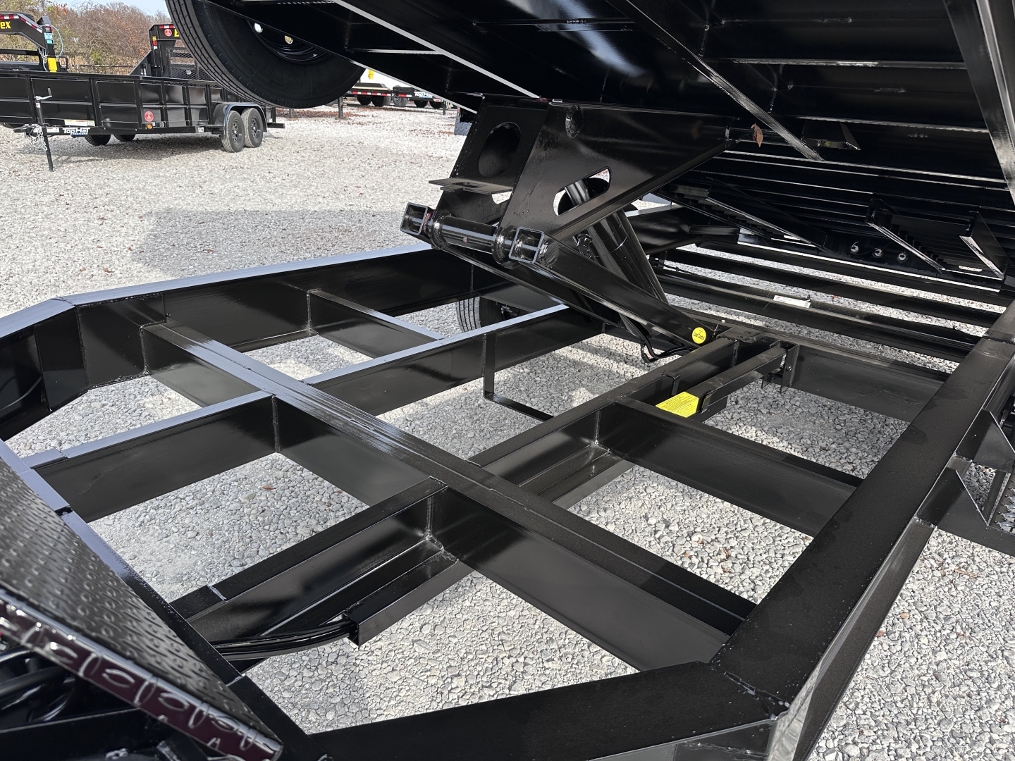 New Top Hat TH/ DX16- 83"X 16' (3FT SIDES) 17.5K Dump Trailer