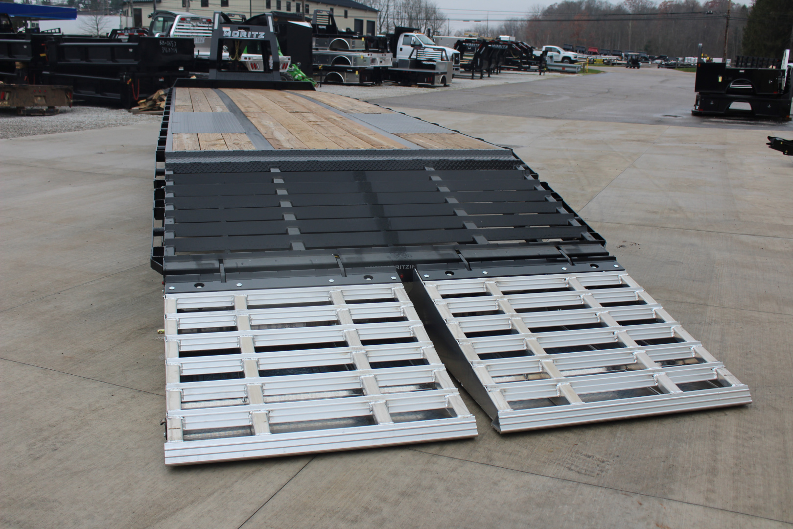 New 2025 Moritz FDGH DT 30' + 5' GOOSENECK Deckover Flatbed Trailer- Full Width Aluminum Ramps- 25900# GVW
