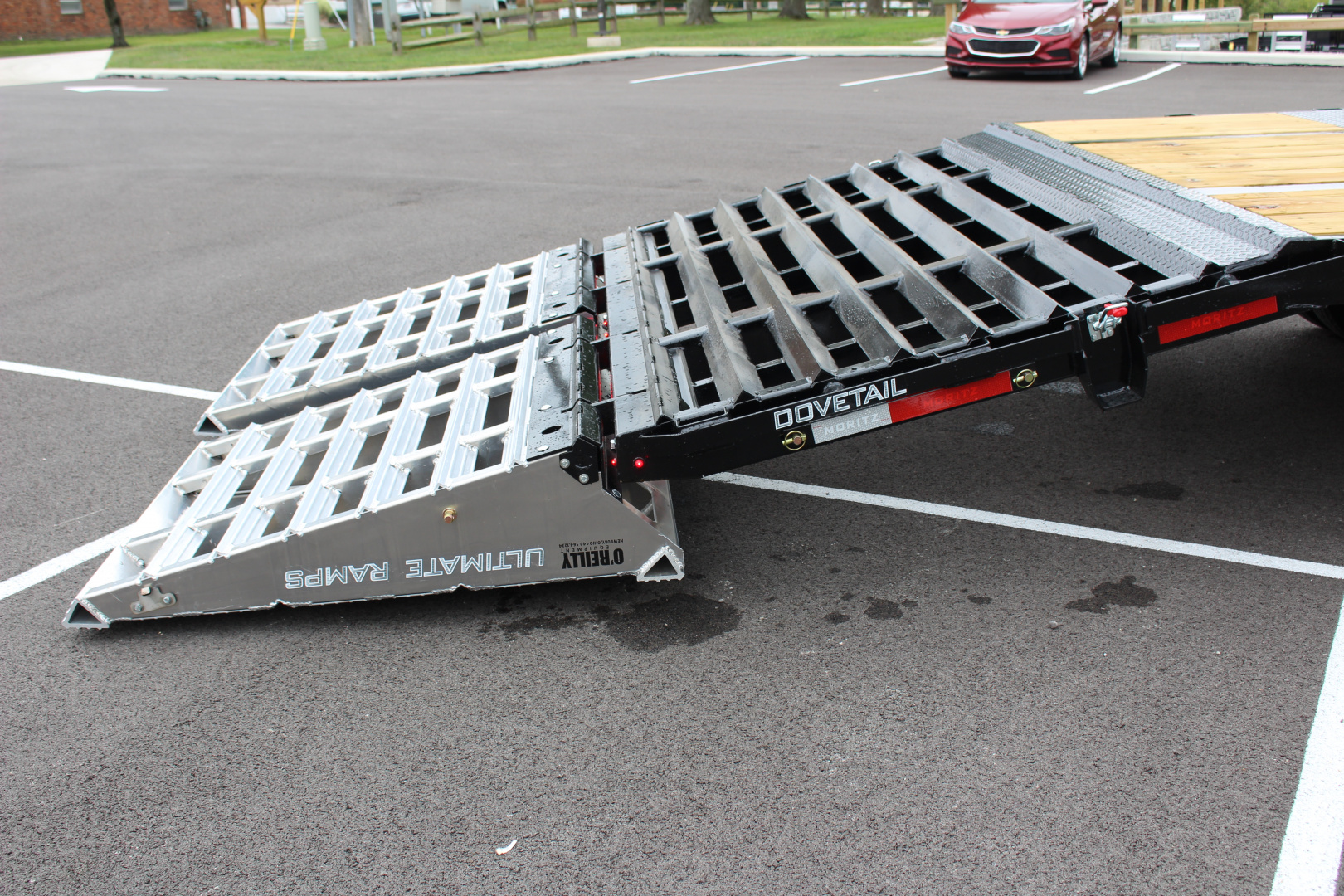 New 2025 Moritz FDGH DT 30' + 5' GOOSENECK Deckover Flatbed Trailer- Full Width Aluminum Ramps- 25900# GVW