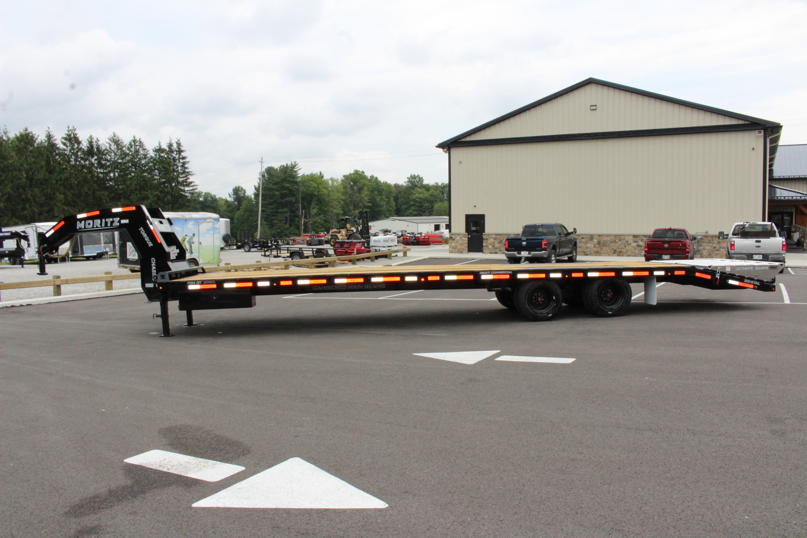 New 2025 Moritz FDGH DT 30' + 5' GOOSENECK Deckover Flatbed Trailer- Full Width Aluminum Ramps- 25900# GVW