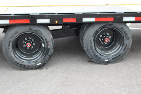 New 2025 Moritz FDGH DT 30' + 5' GOOSENECK Deckover Flatbed Trailer- Full Width Aluminum Ramps- 25900# GVW