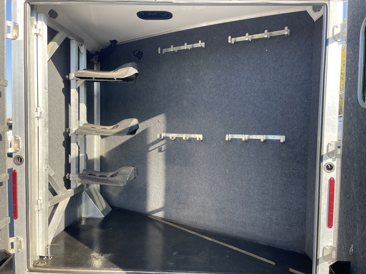 Used 2019 Bison Trailers 8318 W/ SLIDE Horse Trailer