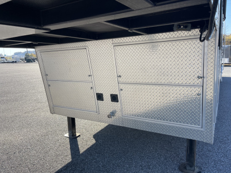 Used 2019 Bison Trailers 8318 W/ SLIDE Horse Trailer