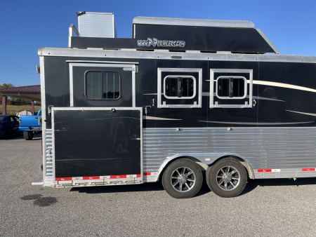 Used 2019 Bison Trailers 8318 W/ SLIDE Horse Trailer