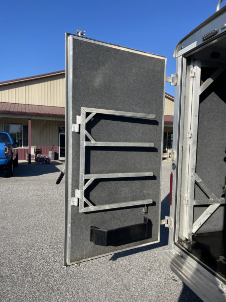 Used 2019 Bison Trailers 8318 W/ SLIDE Horse Trailer