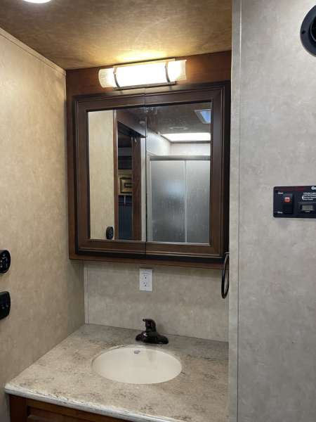 Used 2019 Bison Trailers 8318 W/ SLIDE Horse Trailer