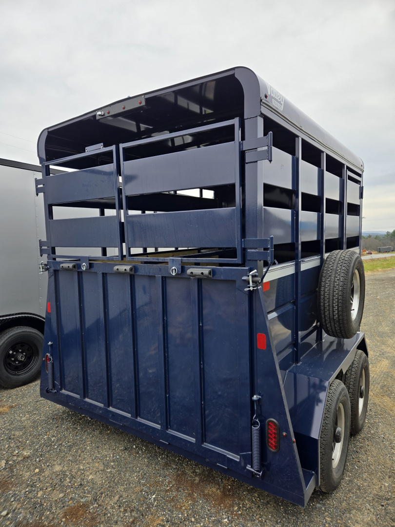 New 2026 Valley Trailers 26812SPHORSEBP7'6 Horse Trailer