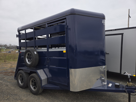New 2026 Valley Trailers 26812SPHORSEBP7'6 Horse Trailer