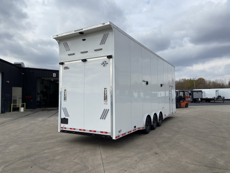 New 2026 United Stacker Trailer 32'