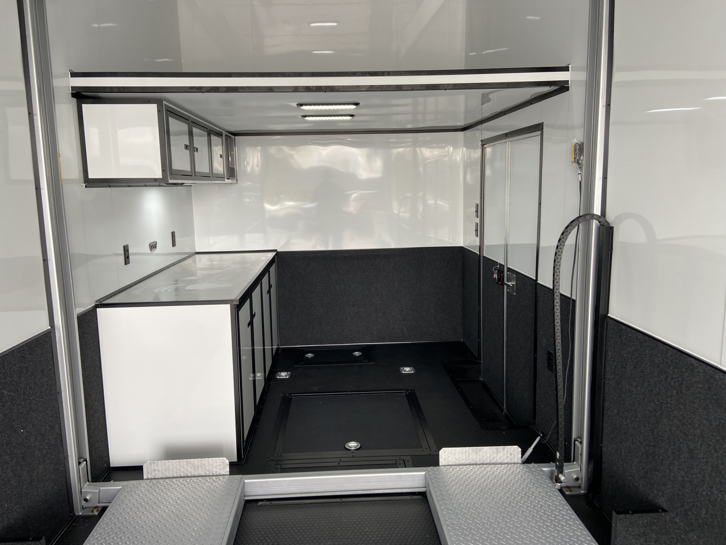 New 2026 United Stacker Trailer 26'