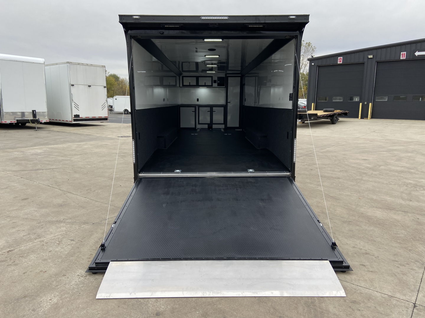 New 2026 United Racing Trailer Premium 28'