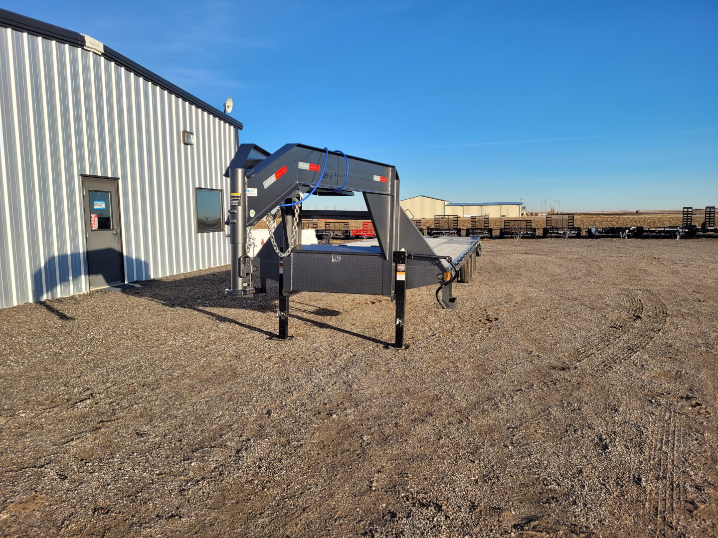 New 2026 Load Trail 102"x32' Low-pro Deckover Trailer