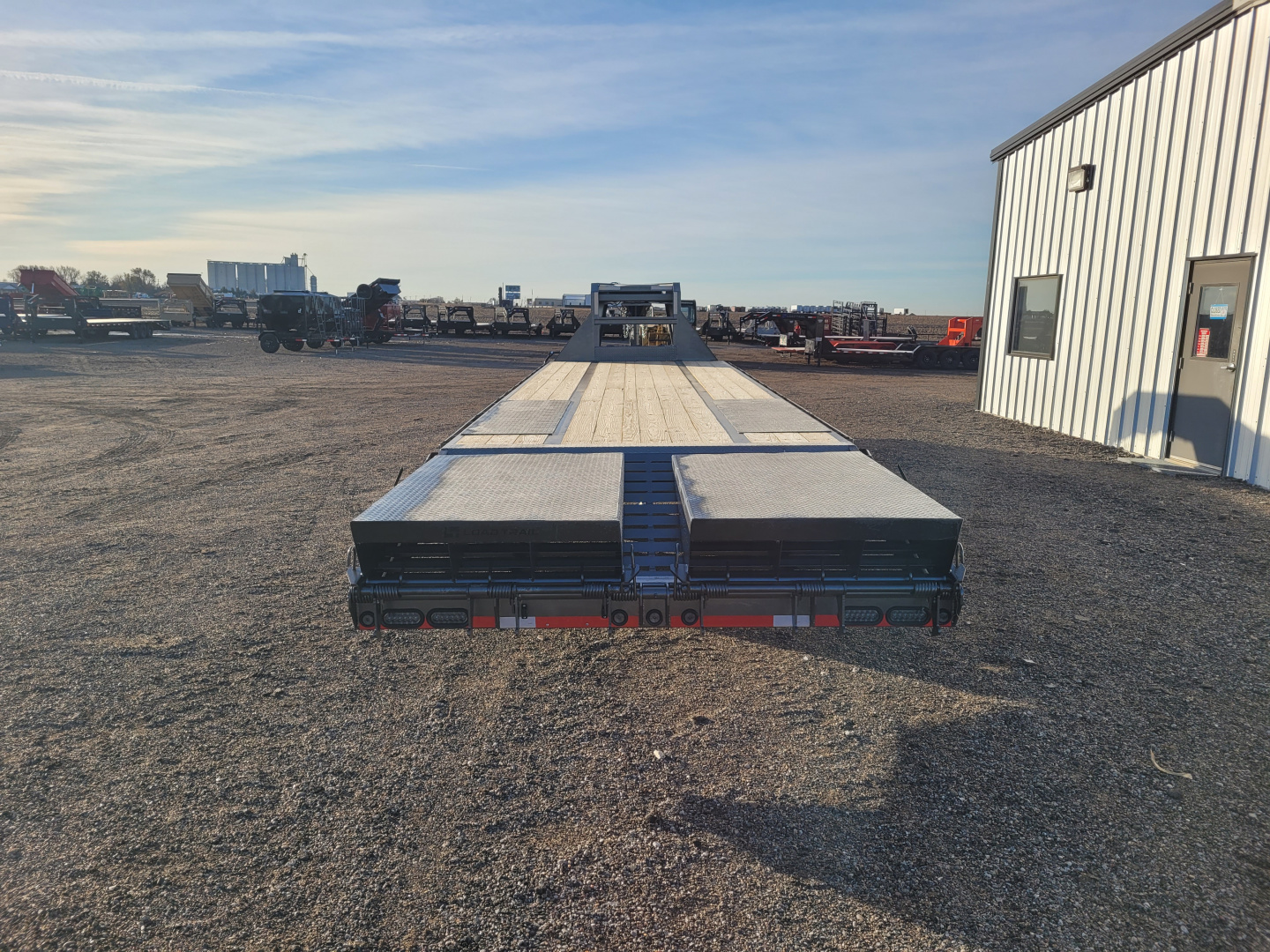 New 2026 Load Trail 102"x32' Low-pro Deckover Trailer
