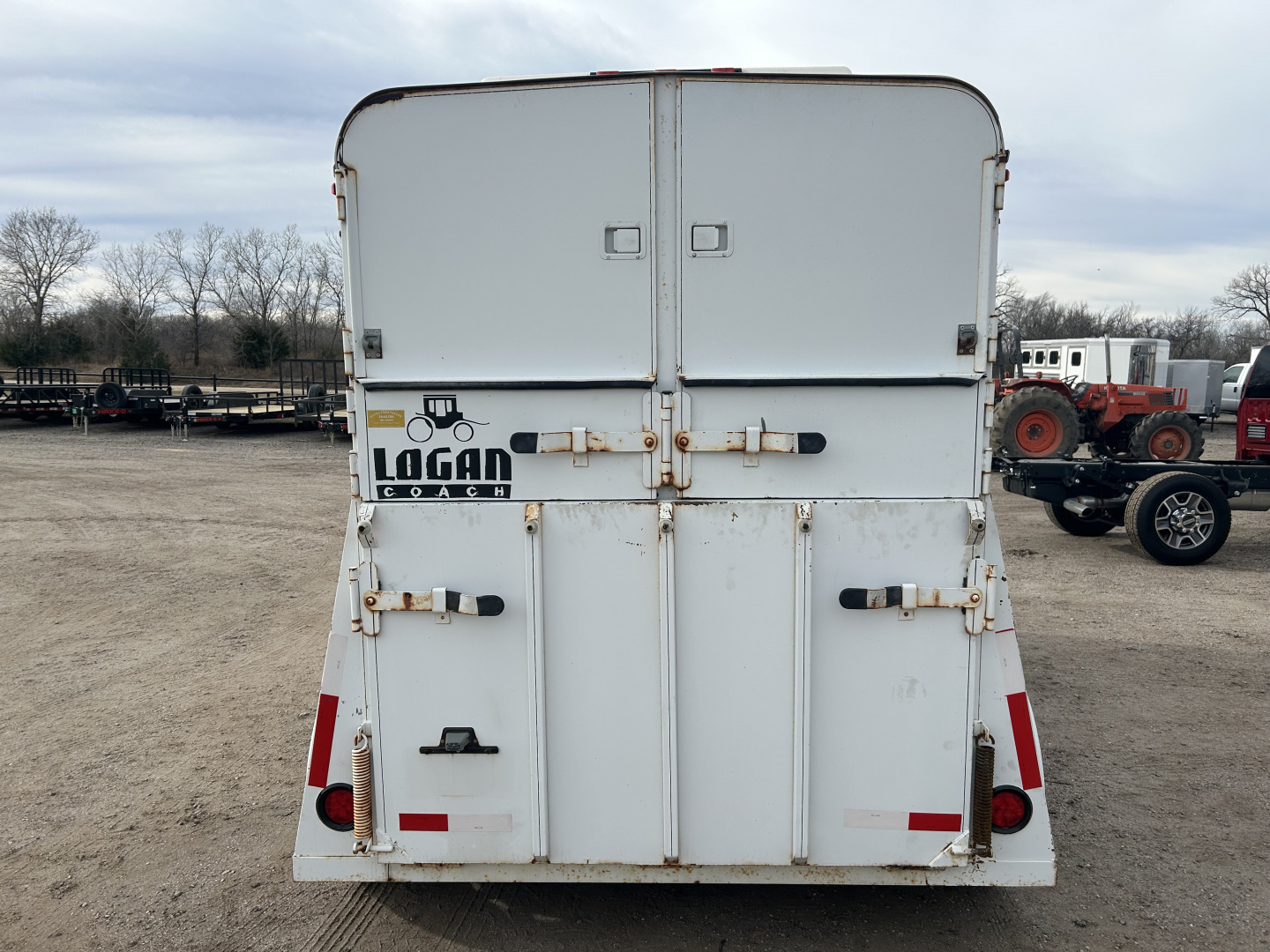 Used 1990 Logan Coach 2 Horse Trailer