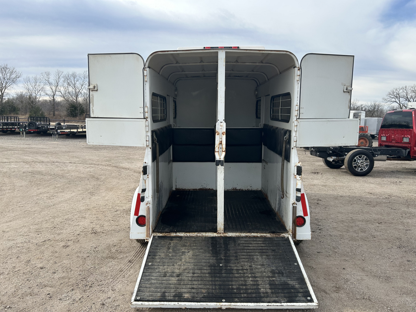 Used 1990 Logan Coach 2 Horse Trailer