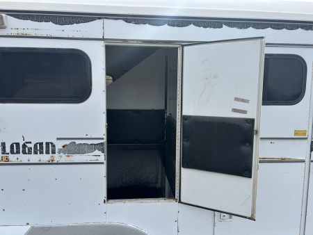 Used 1990 Logan Coach 2 Horse Trailer