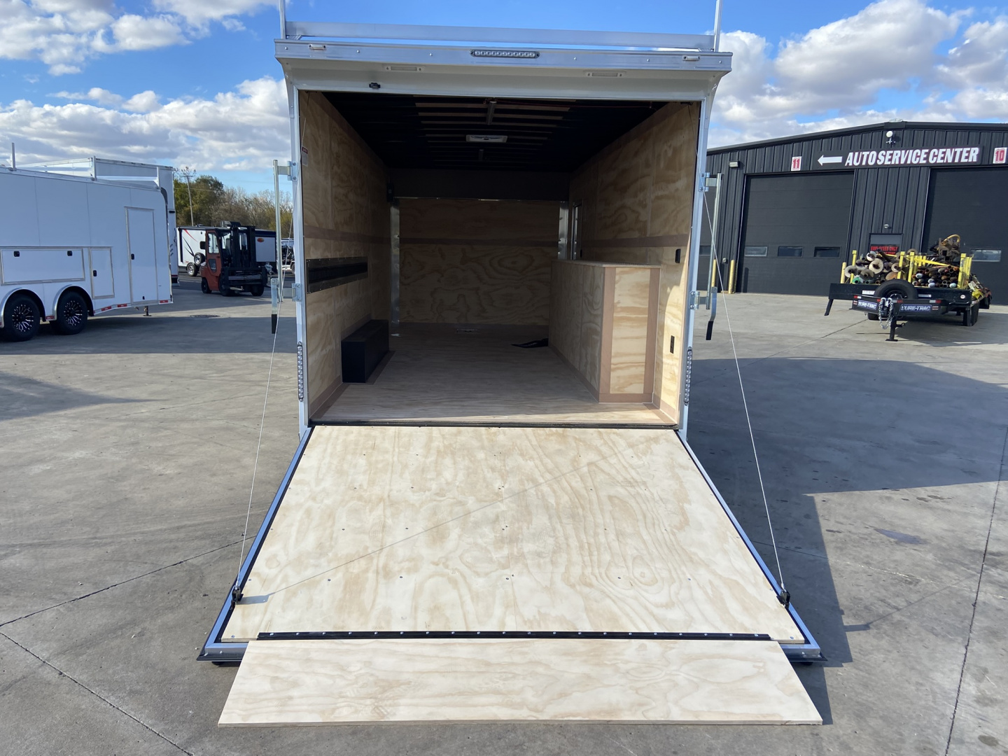 New 2026 United Trailers Tool Crib 20'