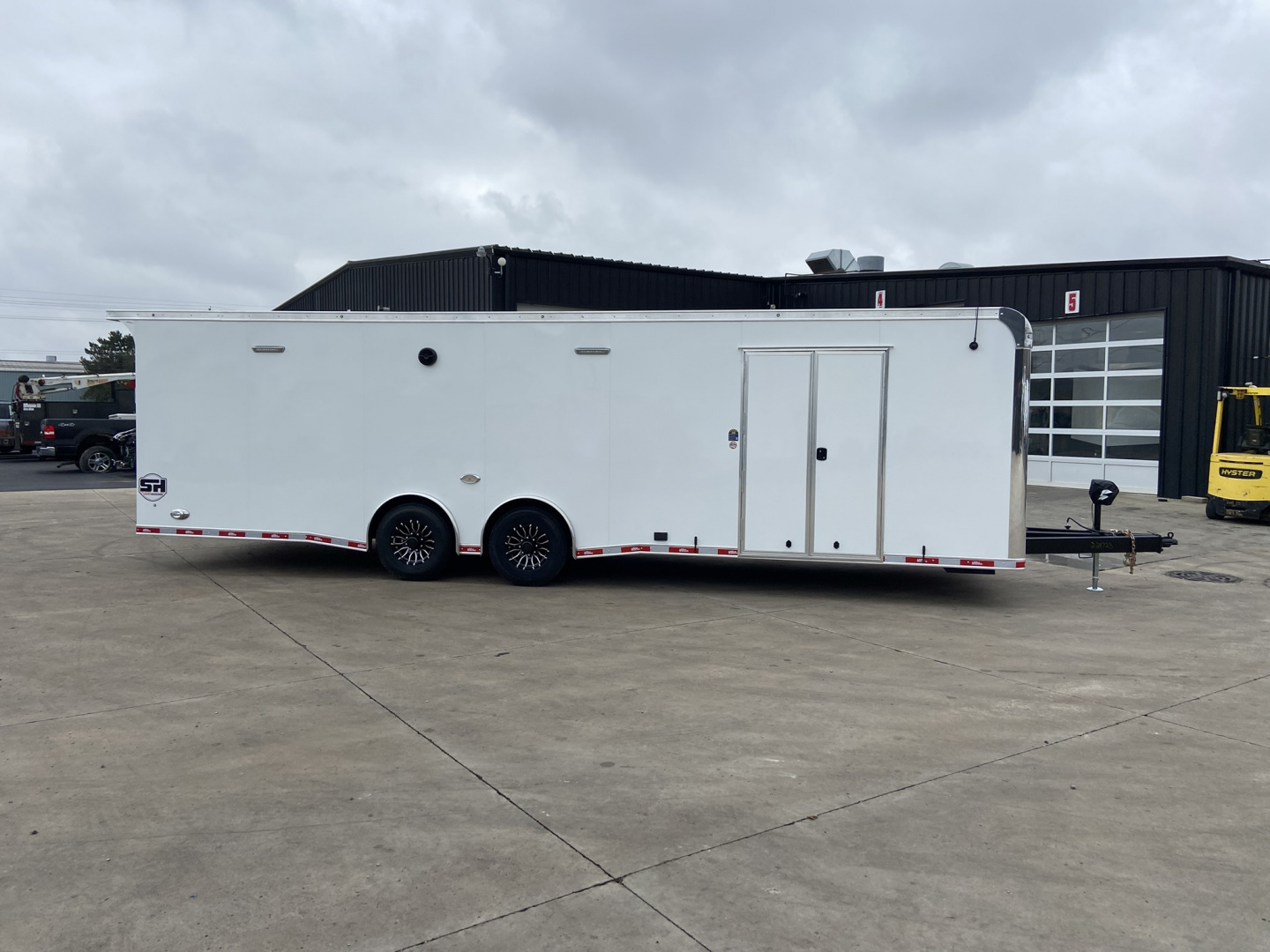 New 2026 United Racing Trailer 28'