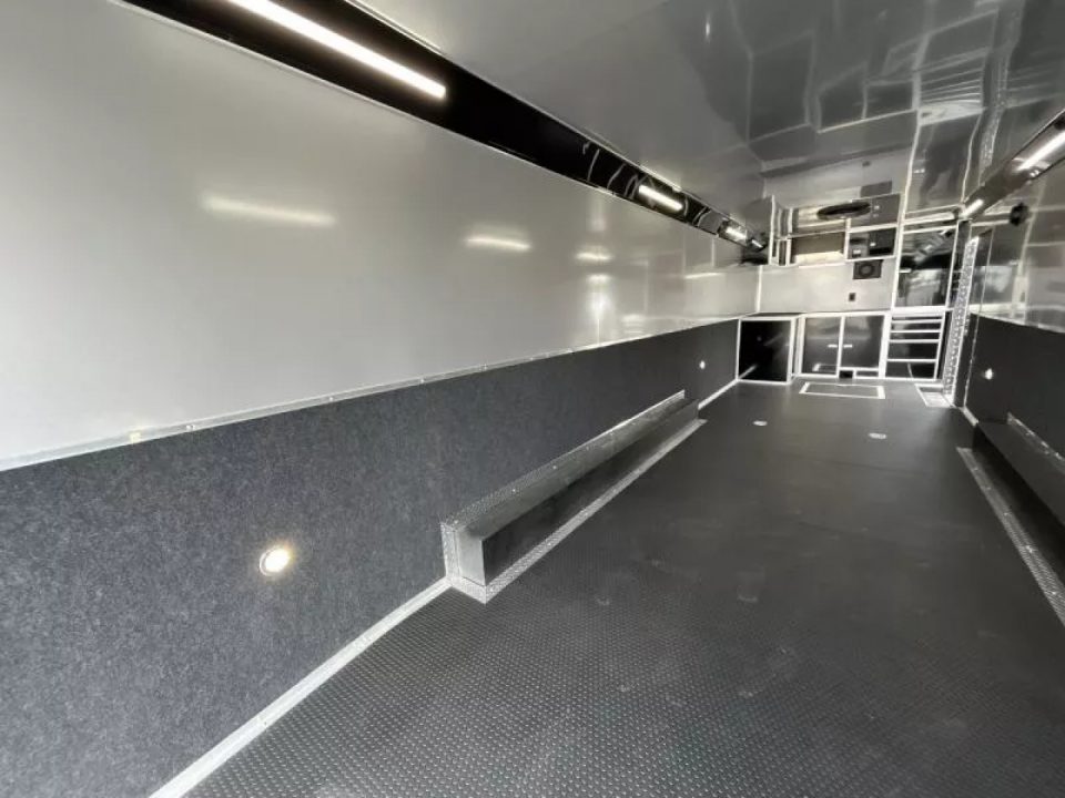 New 2026 Haulmark 32 FT EDGE RACE TRAILER TURBO PACKAGE BLACK OUT TRIM AC UNIT