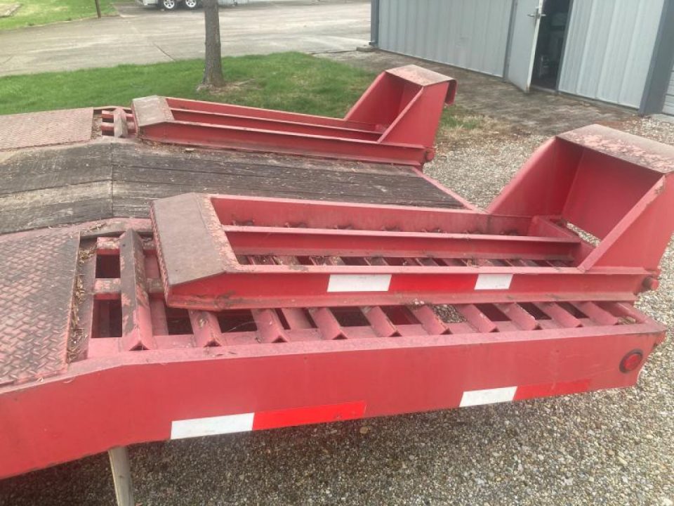 2000 Talbert Mfg photo 3