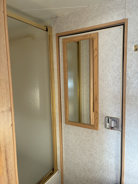 Used 2000 Sundowner 3H LQ Horse Trailer