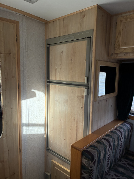 Used 2000 Sundowner 3H LQ Horse Trailer