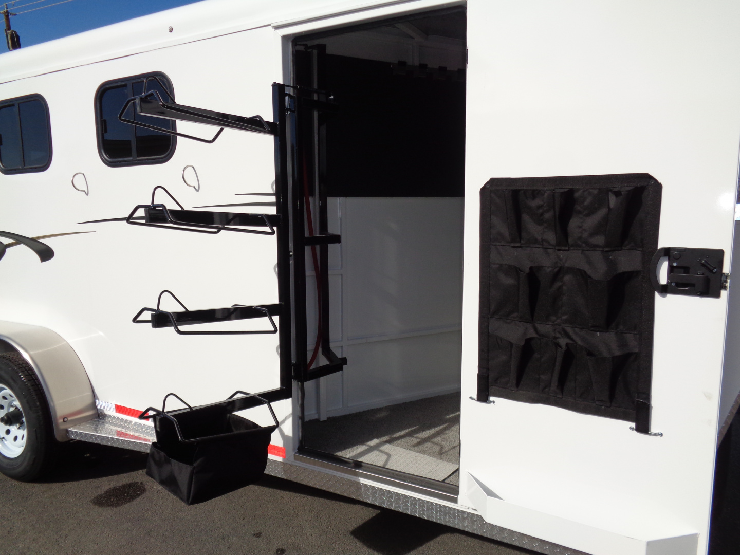 New 2026 Trails West ADVENTURE MX GN 4H Horse Trailer