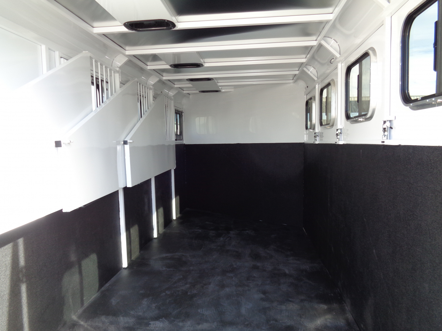 New 2026 Trails West ADVENTURE MX GN 4H Horse Trailer