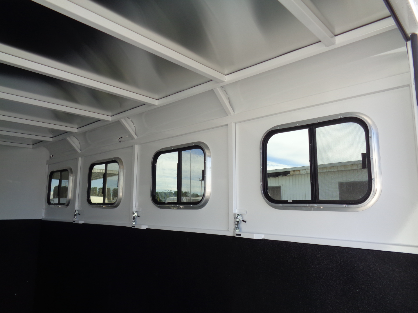 New 2026 Trails West ADVENTURE MX GN 4H Horse Trailer