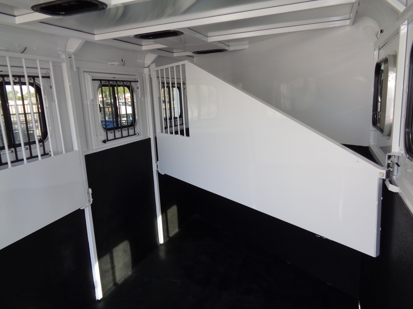 New 2026 Trails West ADVENTURE MX GN 4H Horse Trailer