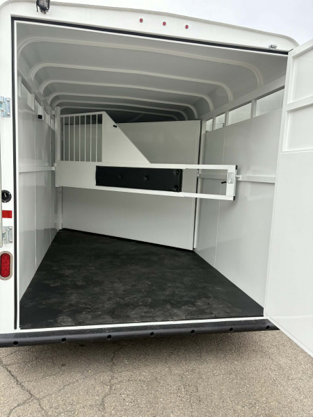 New 2 HORSE SLANT 2026 INSTANT REBATE Thuro-Bilt Wrangler 2H TRAILER