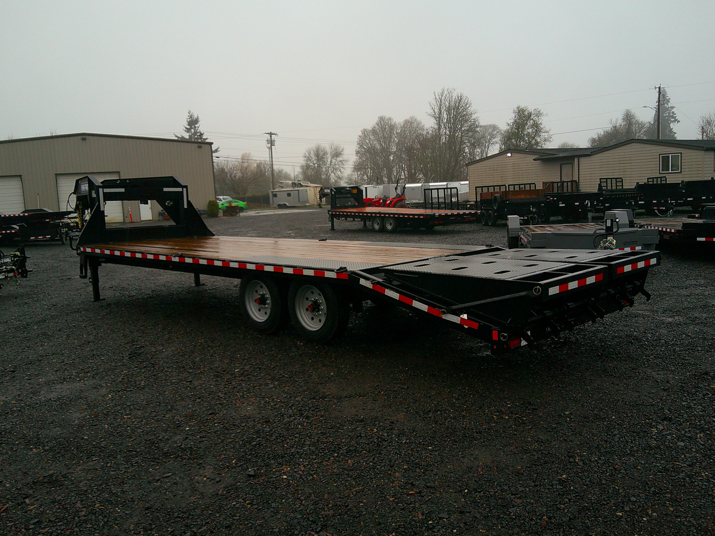 New 2026 Sure-Trac 8.5X25 17.6K Gooseneck Deck Over