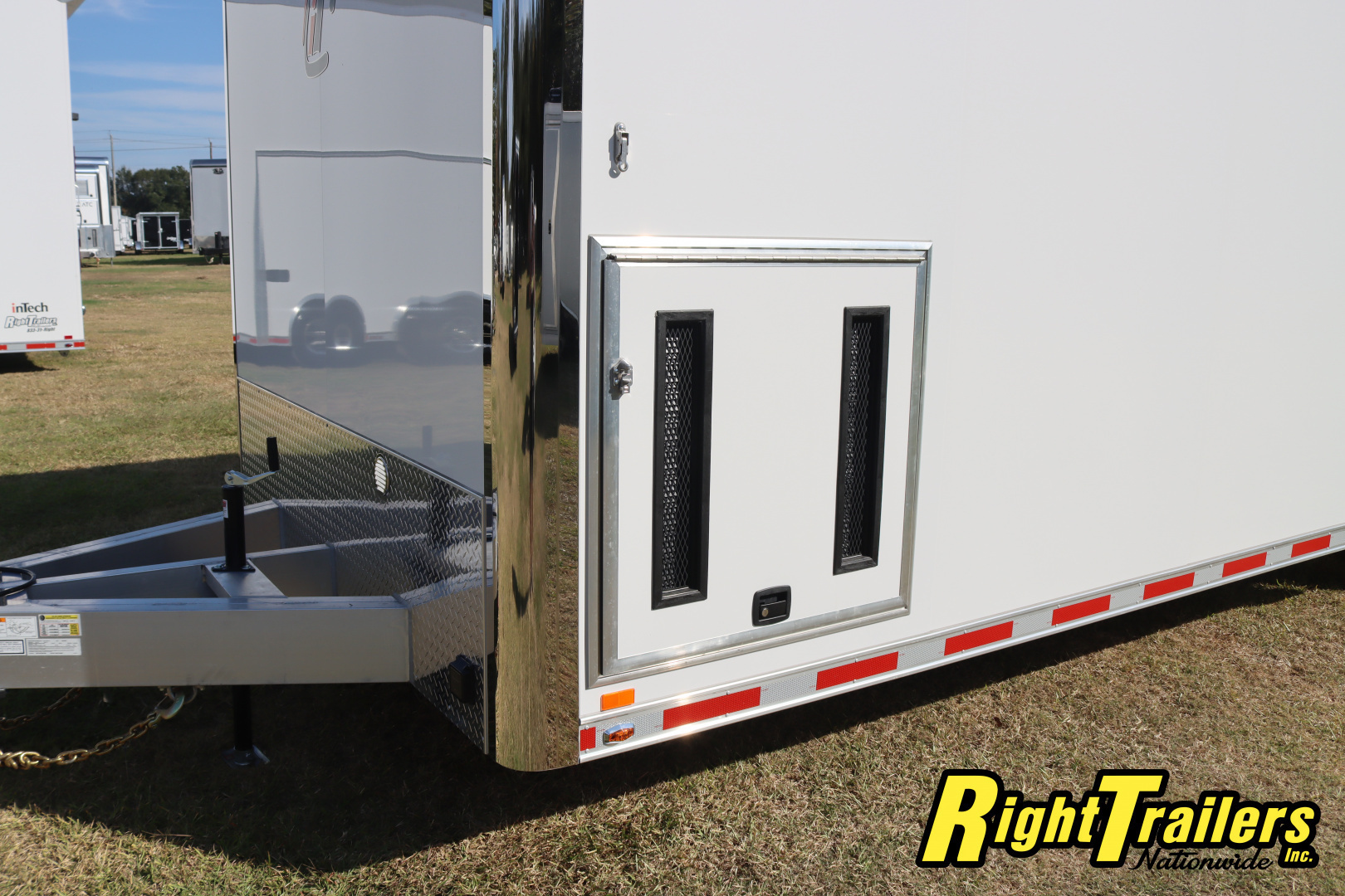New 2026 inTech Trailers 8.5x32 Race Trailer