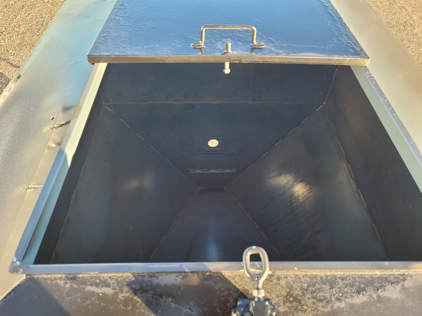 New 2026 DY-Klass 5000 LB Mobile Grain Bin