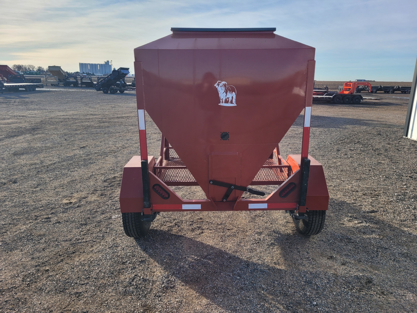 New 2026 DY-Klass 3000 LB Mobile Grain Bin
