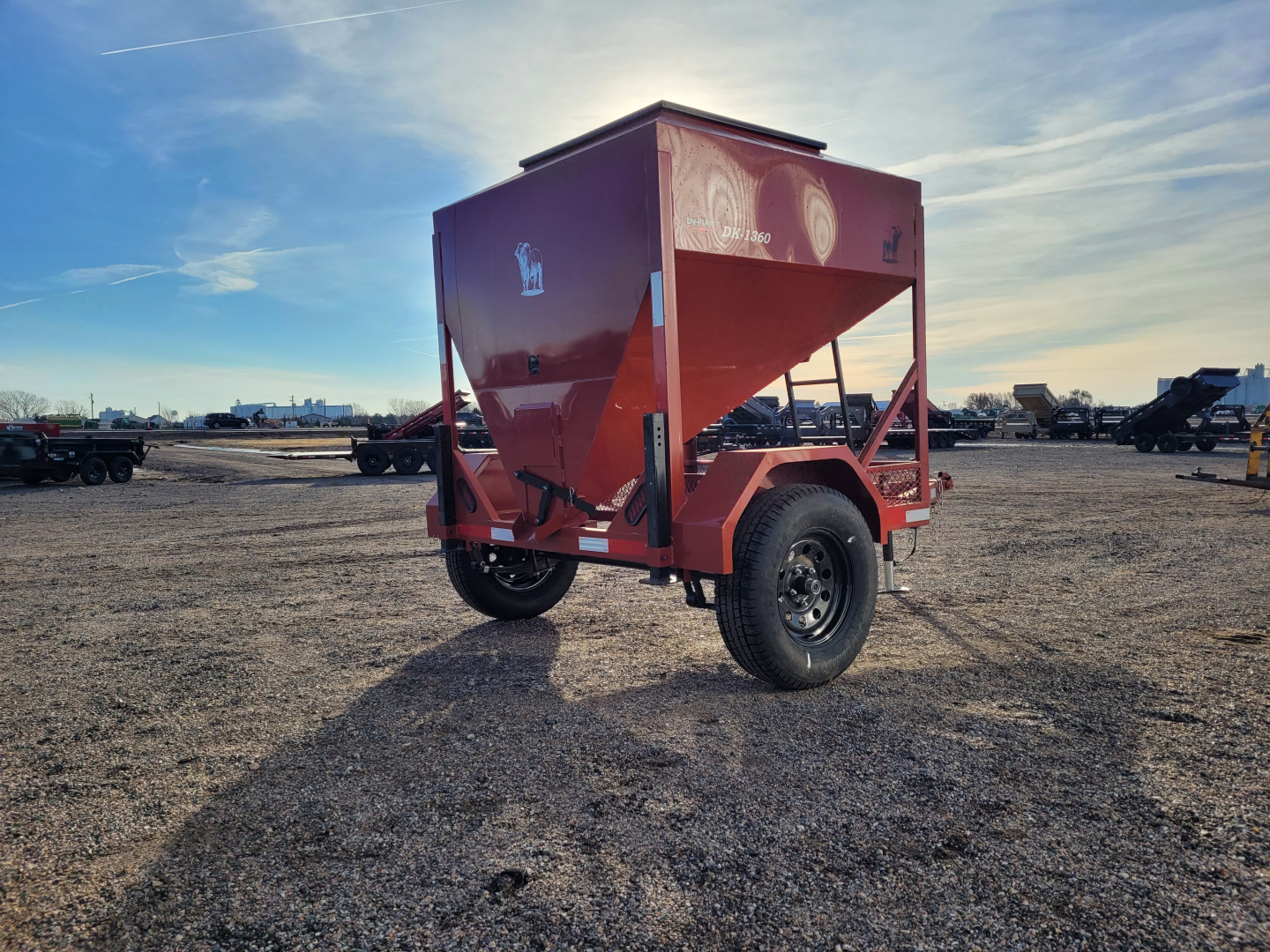 New 2026 DY-Klass 3000 LB Mobile Grain Bin