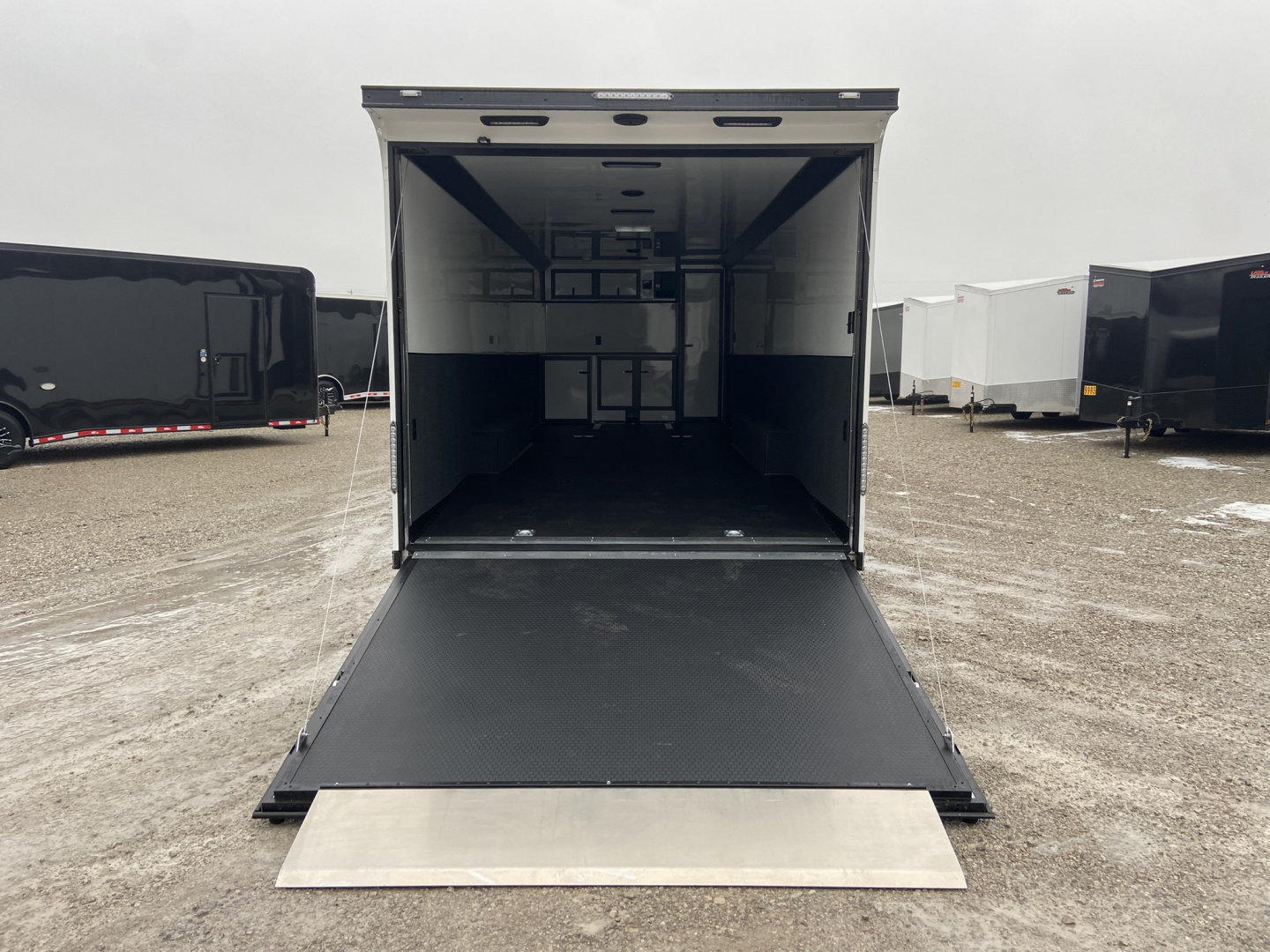 New 2026 United Premium Racing Trailer 28'