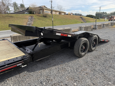 New 2026 Diamond C HDX210 Tilt Trailer 102”X24’ DRIVE OVER FENDER 23K G.V.W.R.