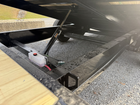 New 2026 Diamond C HDX210 Tilt Trailer 102”X24’ DRIVE OVER FENDER 23K G.V.W.R.