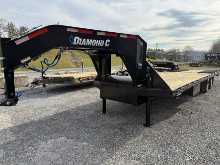 New 2026 Diamond C FMAX210 GOOSENECK TRAILER HYDRO JACKS & DOVE ALUMINUM OUTER RIMS