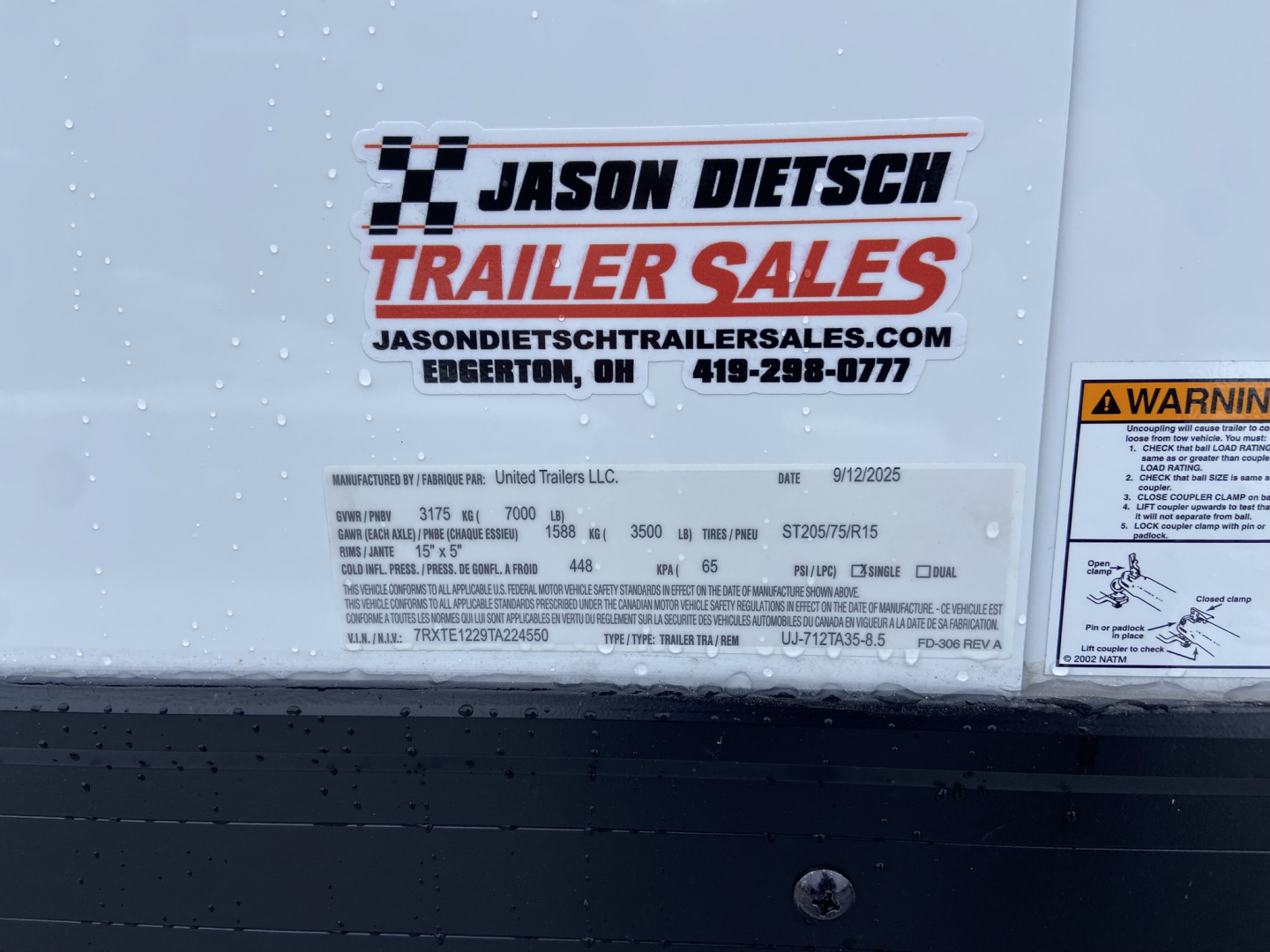 New United 12' UJ V-Nose Enclosed Cargo Trailer
