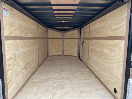 New United UJ 16' V-Nose Enclosed Cargo Trailer