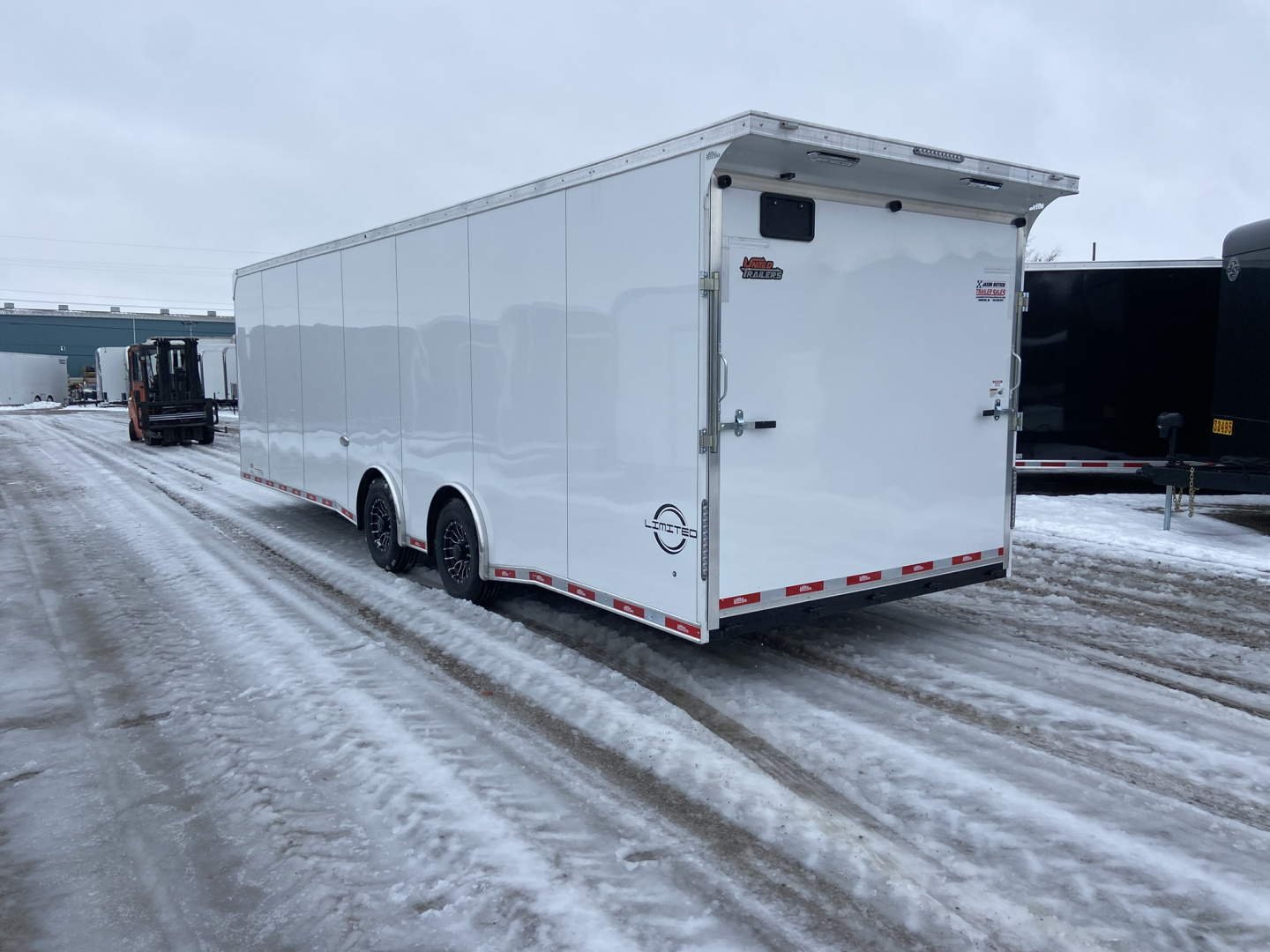 New 2026 United Trailers Limited Racing Trailer 28'