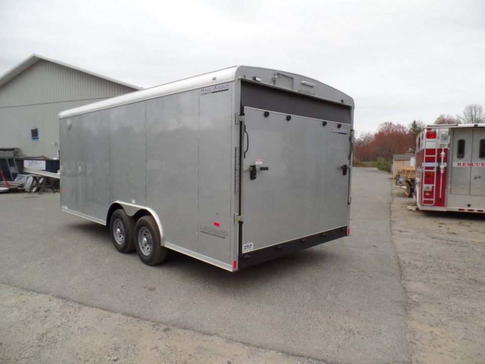 Enclosed Cargo Trailer photo 4