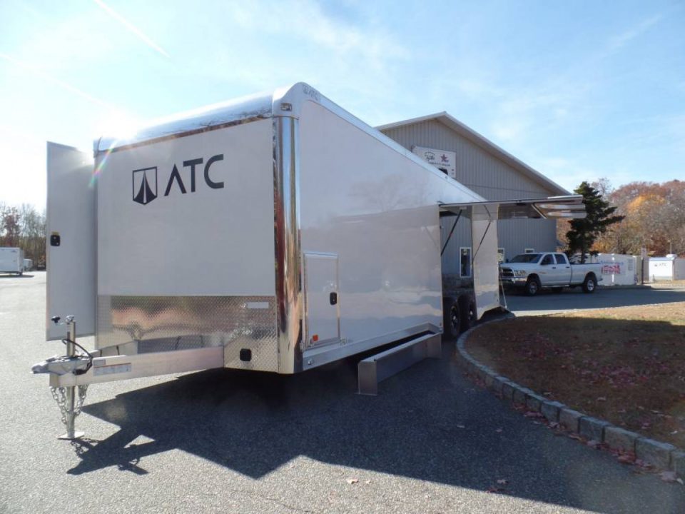 Enclosed Cargo Trailer photo 2