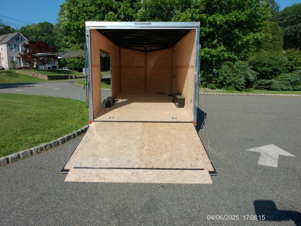 New 2026 US Cargo US-CARGO 8.5X20 Enclosed Car Trailer this is exciting! 2026 BEST PRICE WITH A BIG ESCAPE DOOR with REMOVABLE FENDER! ID#096190 Car / Racing Trailer